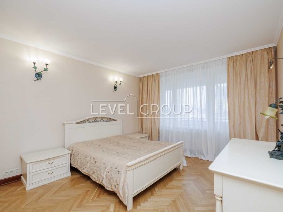 Оренда просторої на вул. Тарасівська, 21, Голосіївський р-н. Київ