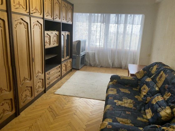 Здам свою 2х кімнатну кв,3 хв до метро Дарниця,бул.Праці 8/Котляревськ Київ