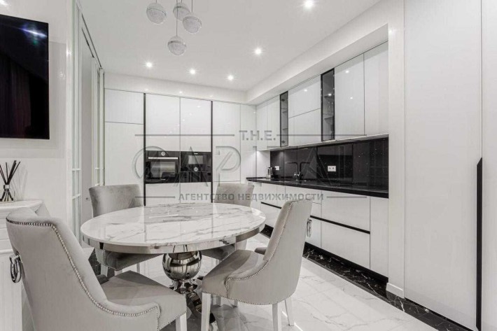 Аренда квартиры ЦЕНТР ЖК Французский квартал 2 Печерский рн - фото 1