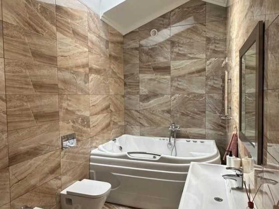 Оренда вул. Антоновича. Дворівнева. Чудова локація. Шикарний Ремонт! Львів