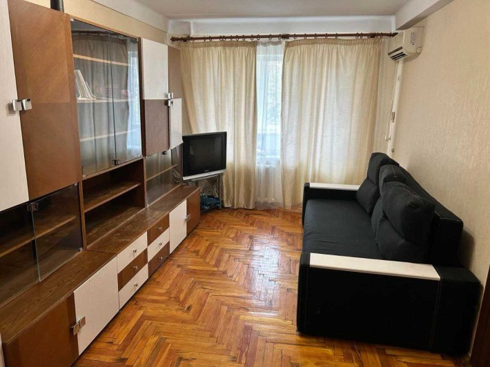 Сдам 1-комн.кв. р-н Малинвского, 4/9,на длительный срок. - фото 1