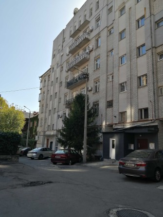 Сдам 4-х комнатную квартиру на ул. Исполкомом кая 13 - фото 1