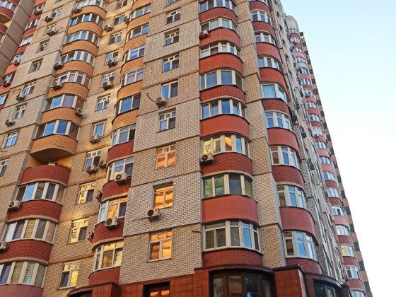 Сдается 1 к. квартира на Калнышевского 7. Можно с воспитанной собакой Київ