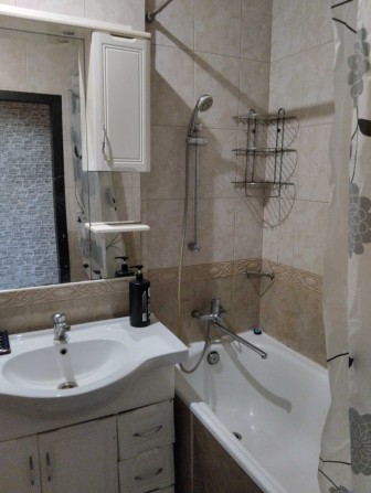 Сдам отличную 3 комнатную  .квартиру на Левобережном 3 - фото 1