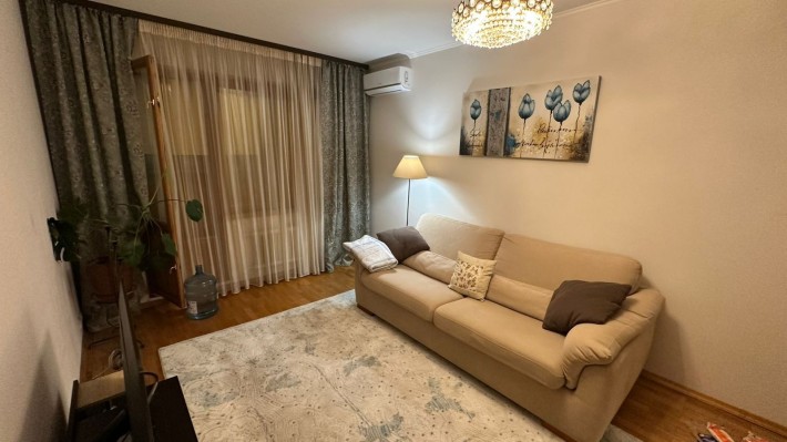 Оренда 3к квартира 70квм Анни Ахматової  14б - фото 1