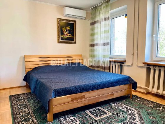 Оренда 2-кімнатної квартирі Поділ, вул. Андріївська 8/12 Киев