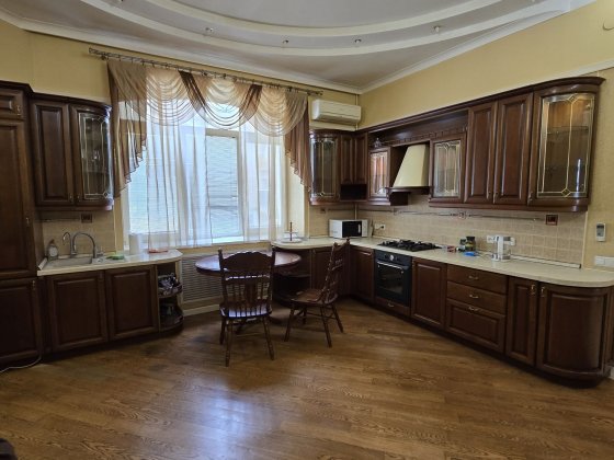 Сдам 3х комнатную в центре ул. Потебни Харків