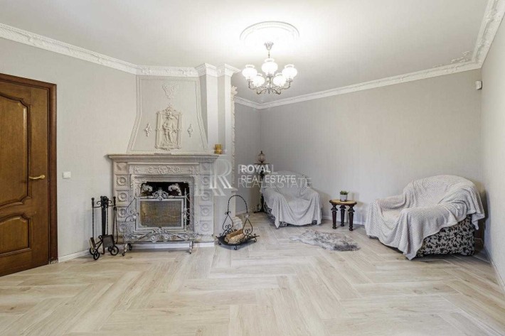 Оренда Будинок Оболонь З Меблями технікою та гаражем 200м2 - фото 1