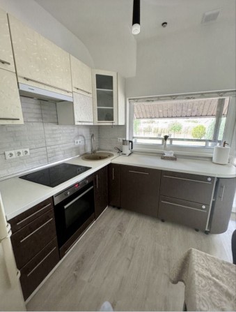 Здається будинок лівий берег , Дніпро - фото 1