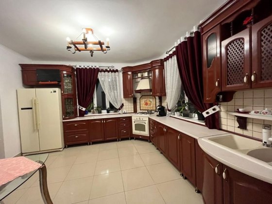 Оренда на довго тривалий термін будинок Надворная