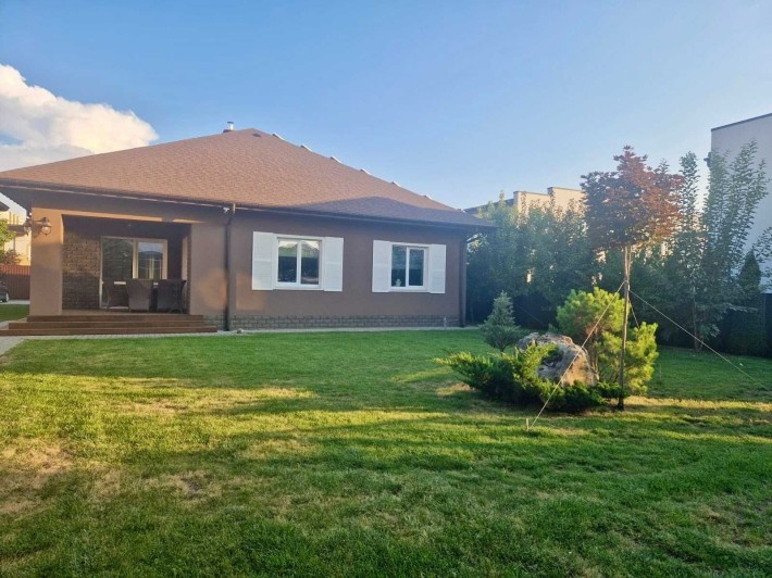 Оренда будинку, сонячні панелі, генератор. Без комісії - фото 1