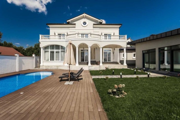 Аренда шикарного дома с бассейном Крюковщина с генератором - фото 1