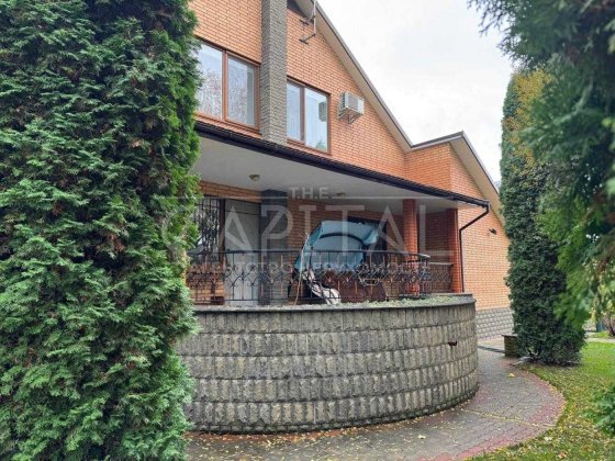 Здається в оренду будинок з басейном і гаражем та повноцінним укриттям Козин