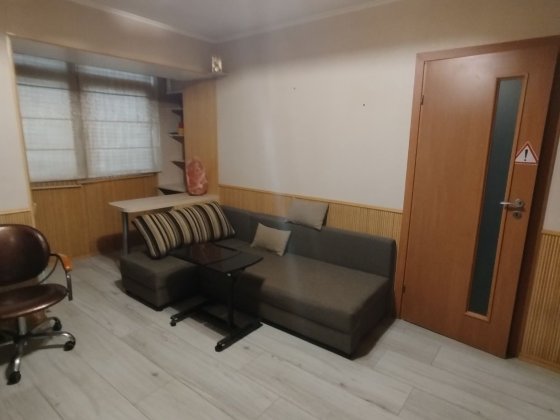 Здам 2-кімнатну квартиру-студію на Воскресенці поруч ТЦ “Квадрат” Київ