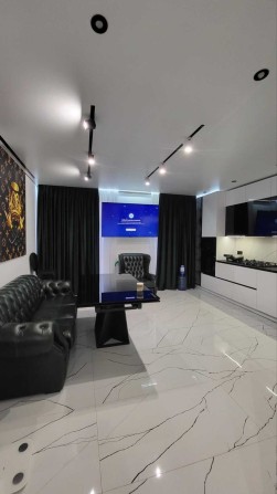 Оренда Привабливої 2-к квартири з Дизайн ремонтом в ЖК Континент! - фото 1