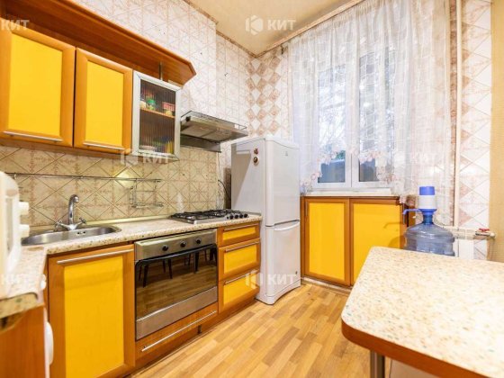 3к. 65м2 Центр (м. Ярослава Мудрого, ул. Багалея 17) 130346 Харків