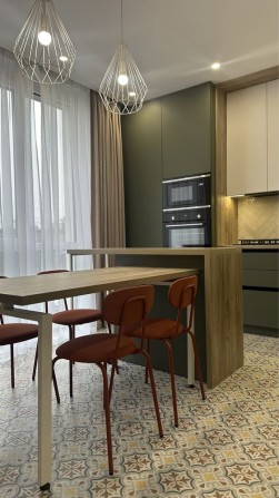 Оренда 1 к кв в новобудові з дизайнерським ремонтом - фото 1