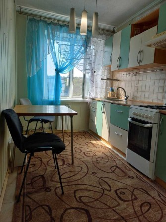 сдам  семье  3к квартиру на 3 массиве Победы - фото 1