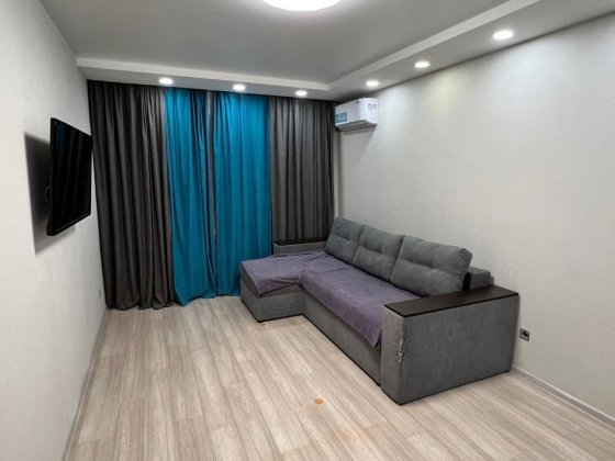 Оренда однокімнатної квартири у Комунарському р-ні (О. Говорухи 32)