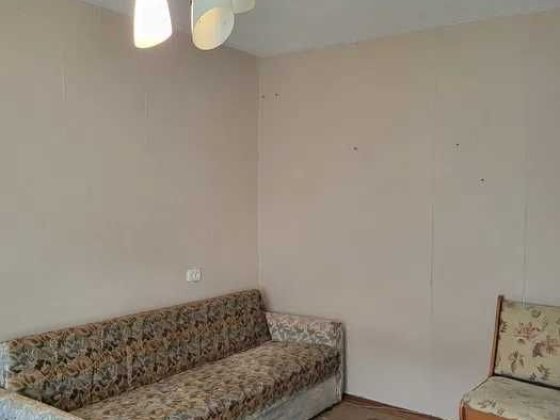 1-кімнатна кв. вул. Незалежної України, 3 поверх з 5, можна тваринки