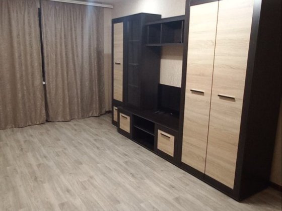 Сдам 2х ком квартиру в р-не метро! Дніпро