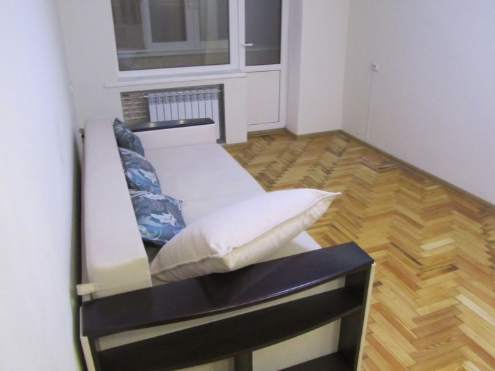 Актуально! 1-ая с Евро ремонтом Правый берег,  Осипенковский 2/5 - фото 1