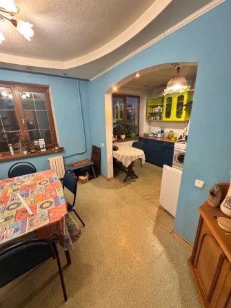 СДАМ отличную 3 комнатную квартиру - фото 1