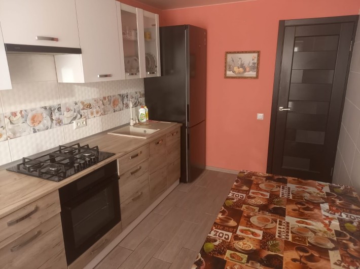 Срочно сдам 2 ком квартиру на Бородинском ул. Петра Сагайдачного - фото 1