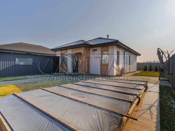 Оренда будинку бассейн з підігрівом ГАЗ Гнедин