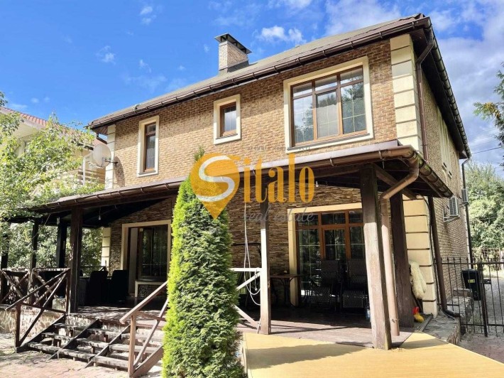 Будинок з генератором та каміном біля McDonalds в Лісниках - фото 1