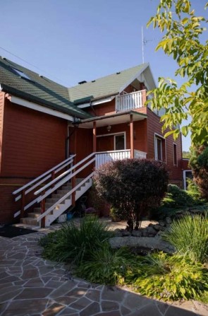 Оренда будинку Лісники 225м2 автономне з генератором - фото 1