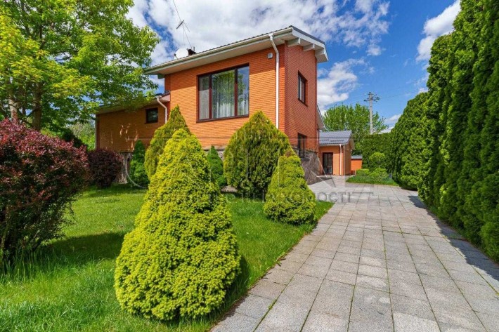 Оренда, будинок у селі Гора, приватний тенісний корт, 4 кімнати - фото 1