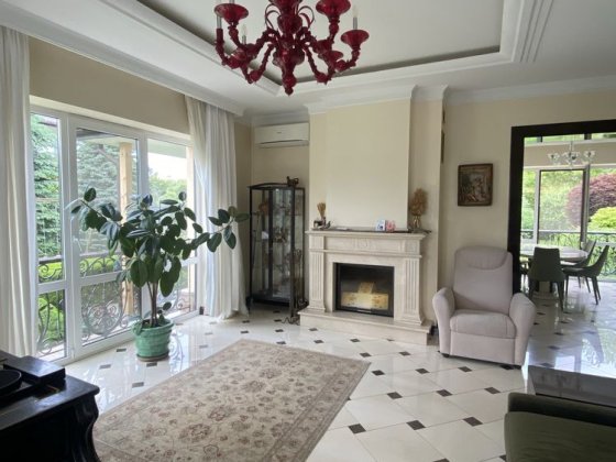 Перша оренда будинку в КМ Іванковичах генератор Иванковичи