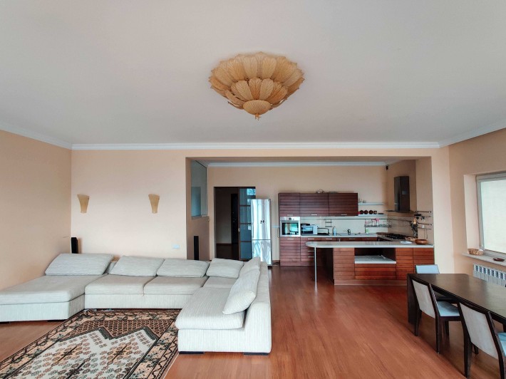 Оренда будинки у с. Мархалівка (є підключення для генератора) - фото 1