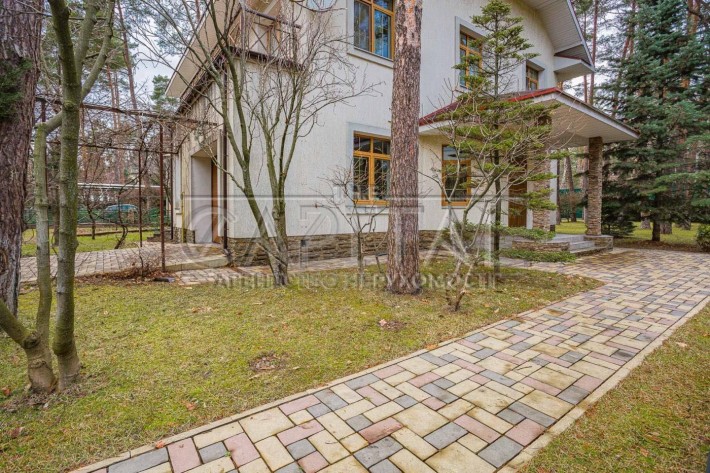 Оренда шикарного будинку в Плютах! - фото 1