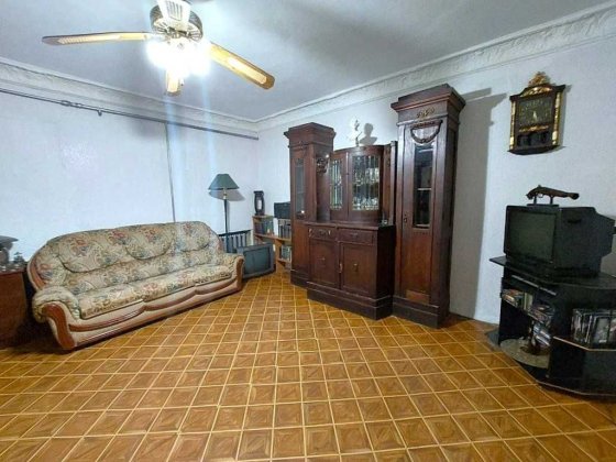 Пастера: сдам уютную 2 ком квартиру в центре в районе Нового базара!