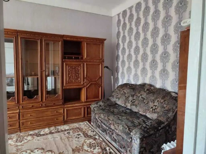 Здам 1-кімнатну квартиру Поля Незалежності Титова - фото 1