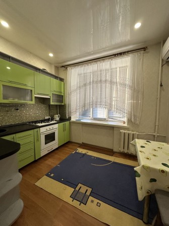 3к. р-н Універмага Україна, 4/5, повна комплектація! - фото 1