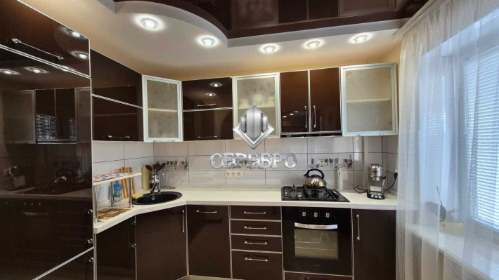 ОРЕНДА* 2х кімнатна квартира по вул. Чарівна, Шевченківський район - фото 1