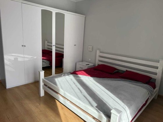 Стильна 2-кімнатна квартира з терасою в новобудові вул. Варшавська Львов