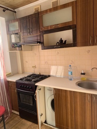 Сдам 1 кв ТРК Украина, Познанская  3500 гр. - фото 1