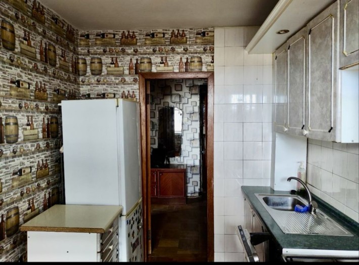 Сдам 3 х квартиру на Титова ул  Строителей - фото 1