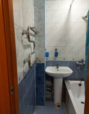 Сдам 3 комн. Космос - фото 1