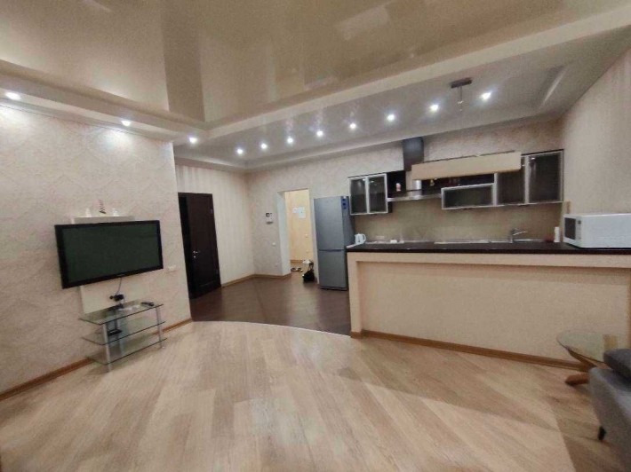 2х комн. квартира-элитный дом "Пальмира"/Генуэзская 5/Аркадия - фото 1