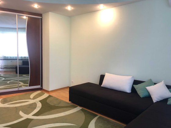 Оренда однокімнатної квартири в новобудові в. Манастирського Львів