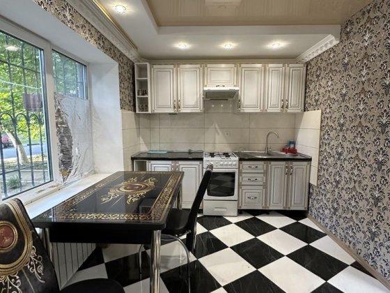 Оренда 3-к квартири-студії з євроремонтом