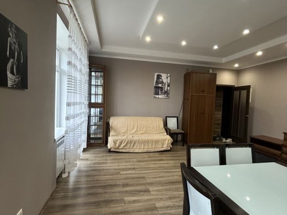 Оренда двокімнатноі в районі пл.Фестивальноі Запоріжжя