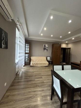 Оренда двокімнатноі в районі пл.Фестивальноі - фото 1