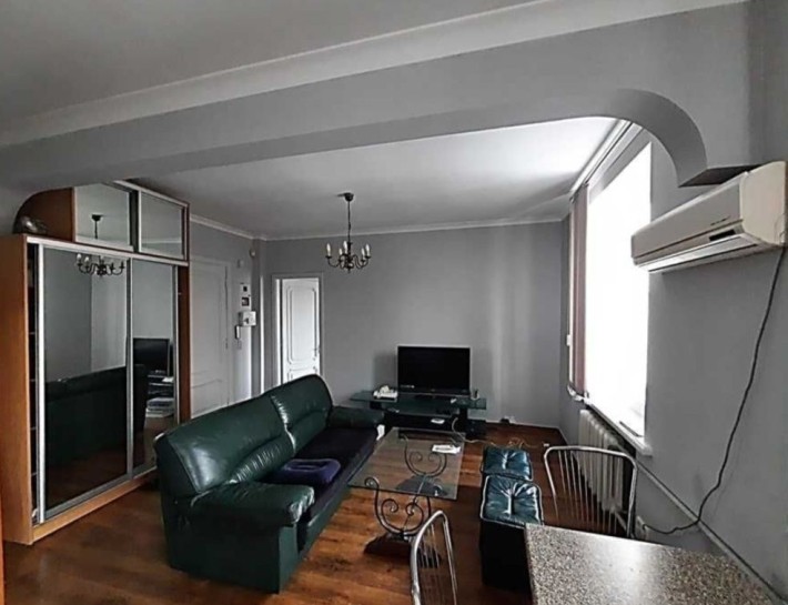 Здється  2х кімнатна студія в центрі міста - фото 1