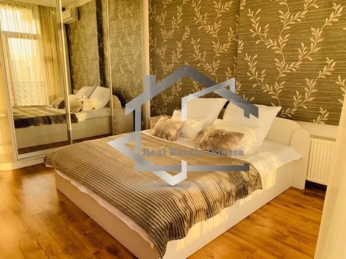 Аренда Евротрешка ЖК Аркадийский дворец Терраса Код270 - фото 1